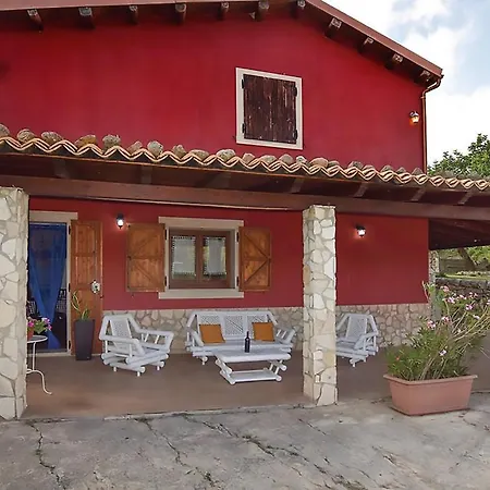 בית הארחה Ceretanum House